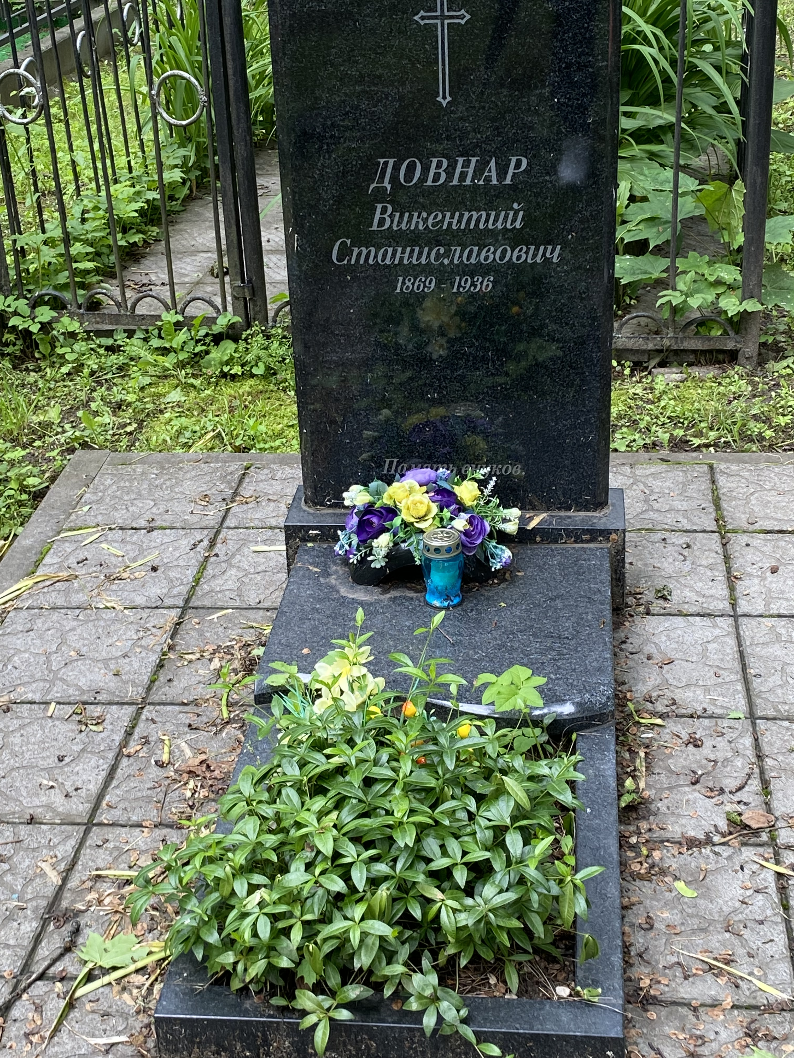 Фотография надгробия