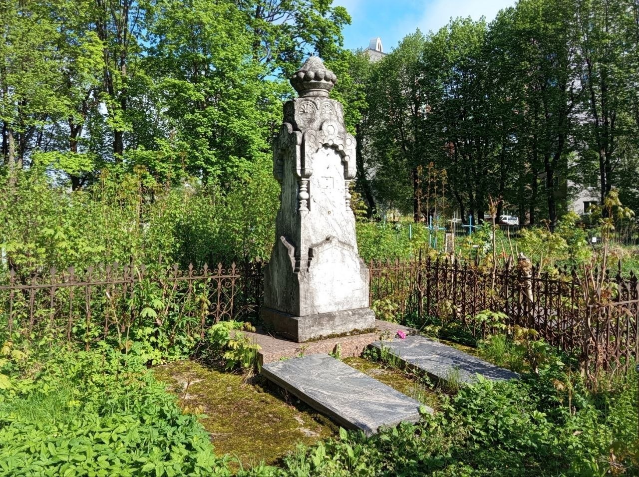 Фотография надгробия