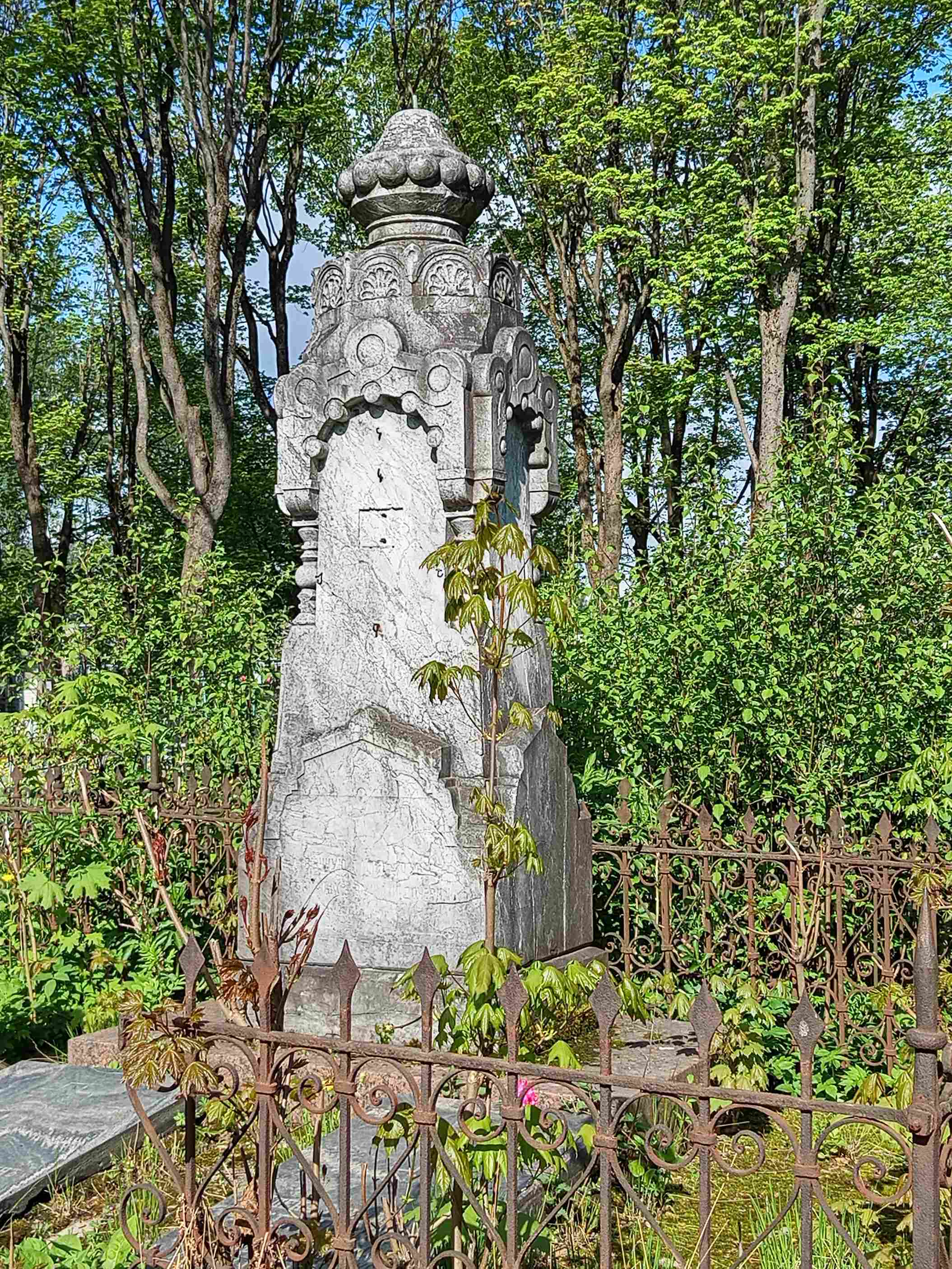 Фотография надгробия
