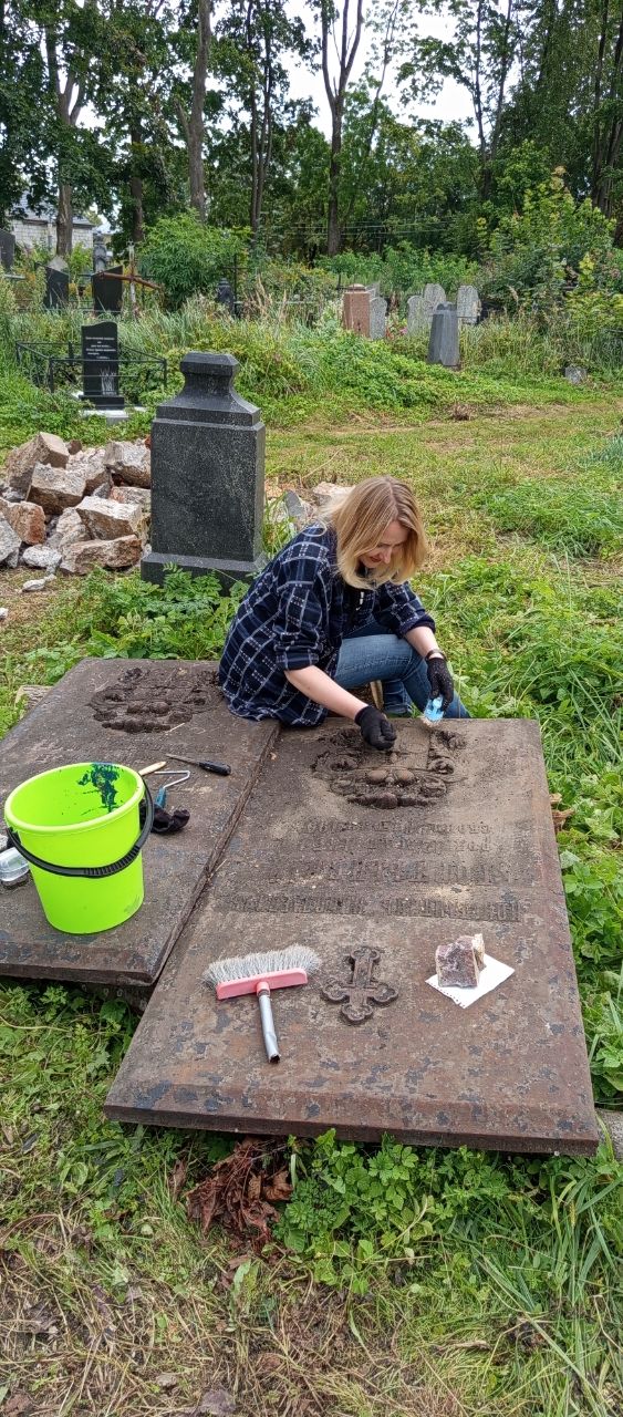 Фотография надгробия