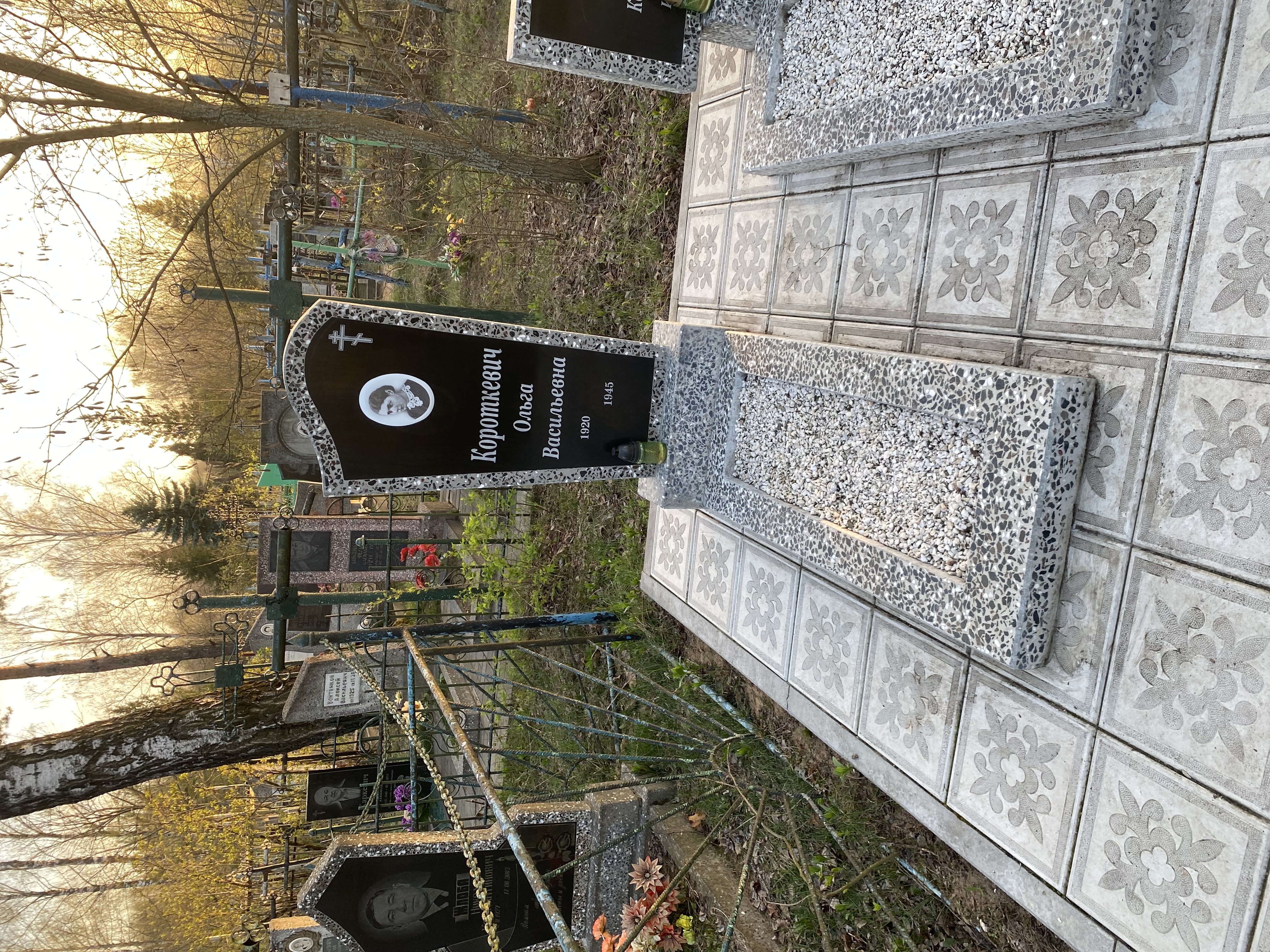 Фотография надгробия