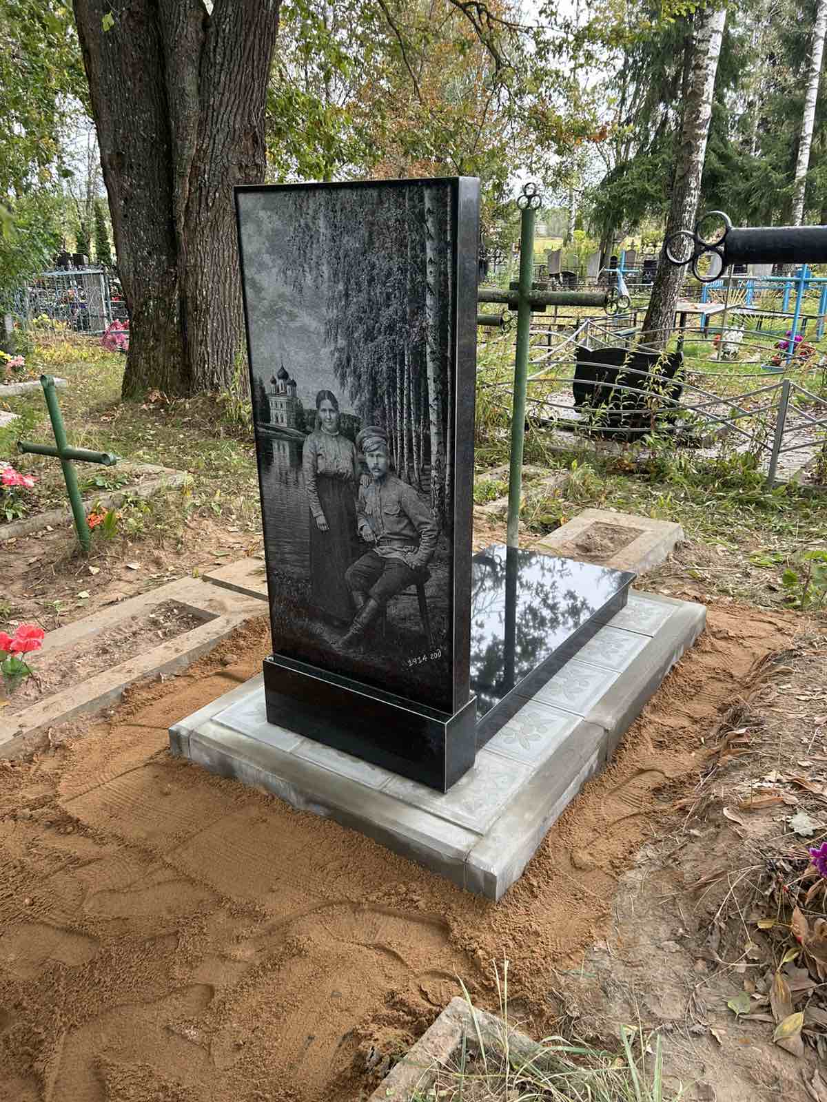 Фотография надгробия