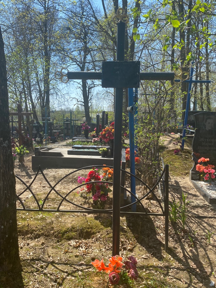 Фотография надгробия